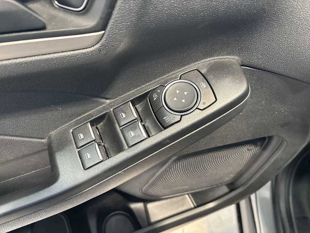 Certified 2022 Ford Escape SE w/ SE Sport Appearance Package image 21