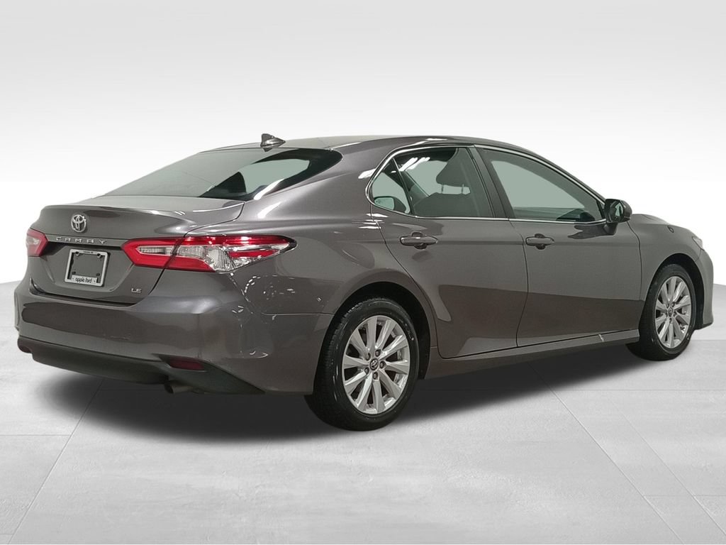 Used 2019 Toyota Camry LE FWD image 3