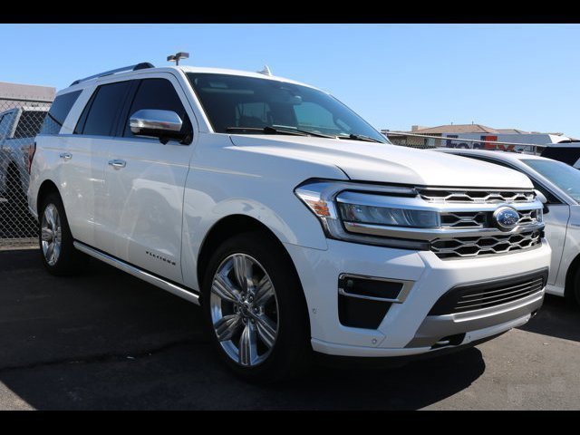 Certified 2024 Ford Expedition Platinum AWD/4WD image 4