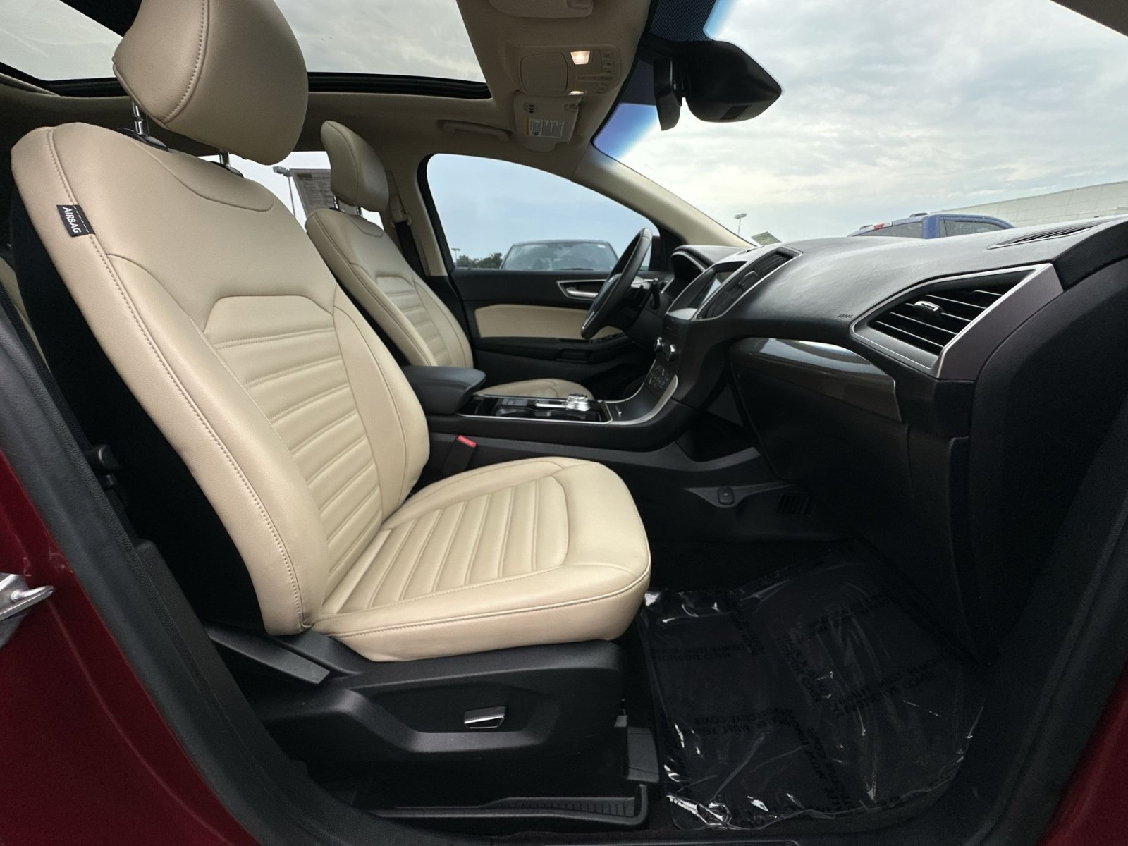 Certified 2019 Ford Edge SEL w/ Equipment Group 201A AWD/4WD image 35