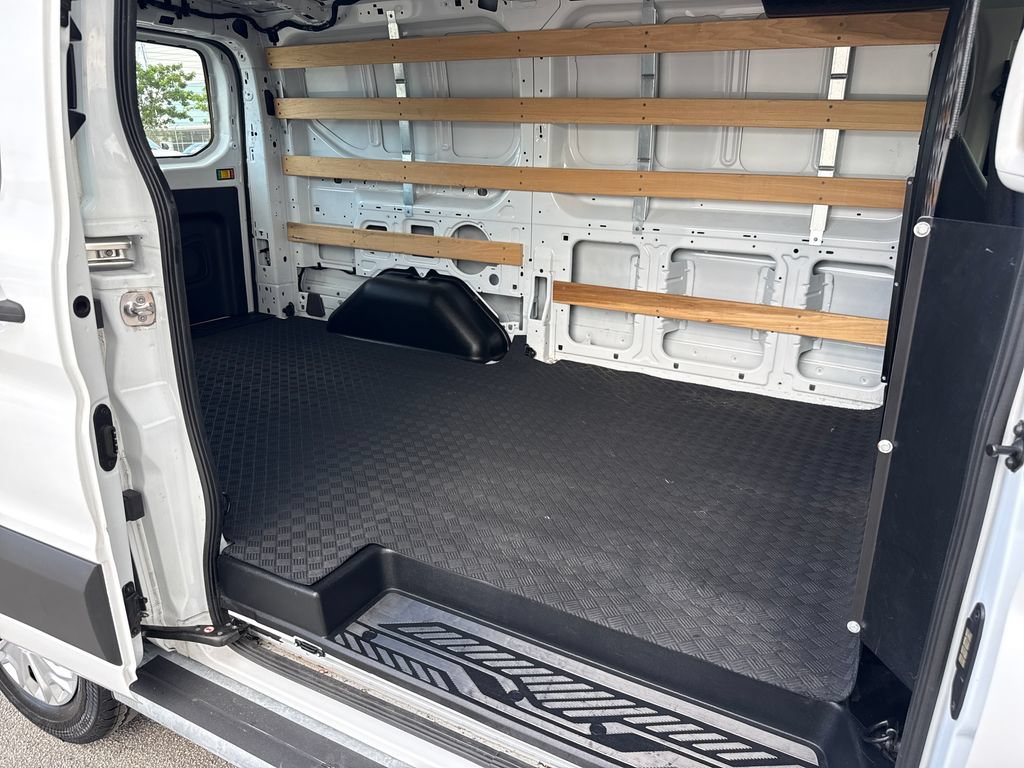 Certified 2025 Ford Transit 250 Low Roof w/ Exterior Upgrade Package RWD image 24