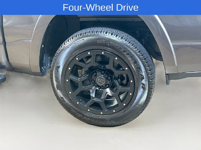 Used 2022 RAM 1500 Laramie AWD/4WD image 7