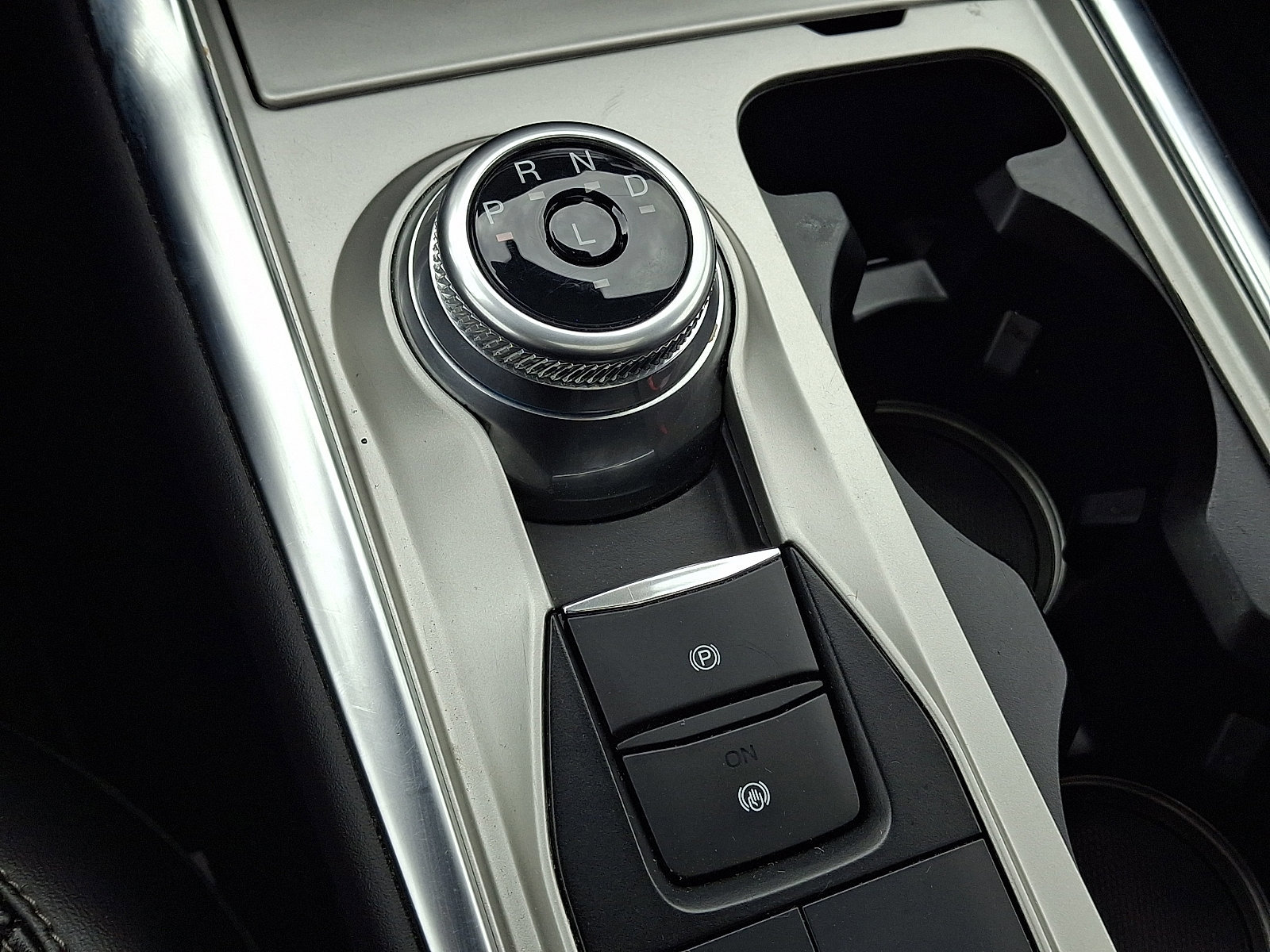 Certified 2023 Ford Explorer XLT w/ Equipment Group 202A image 22