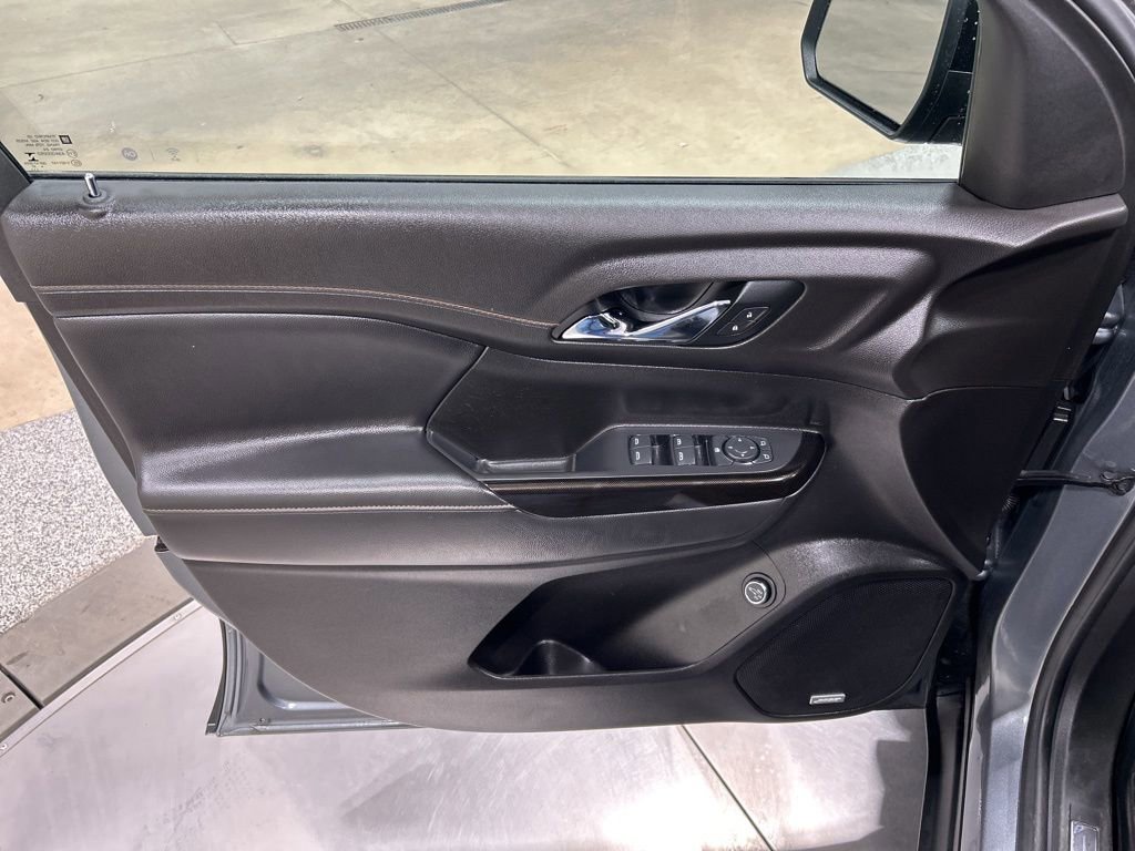 Used 2022 GMC Acadia AT4 w/ Trailering Package image 12