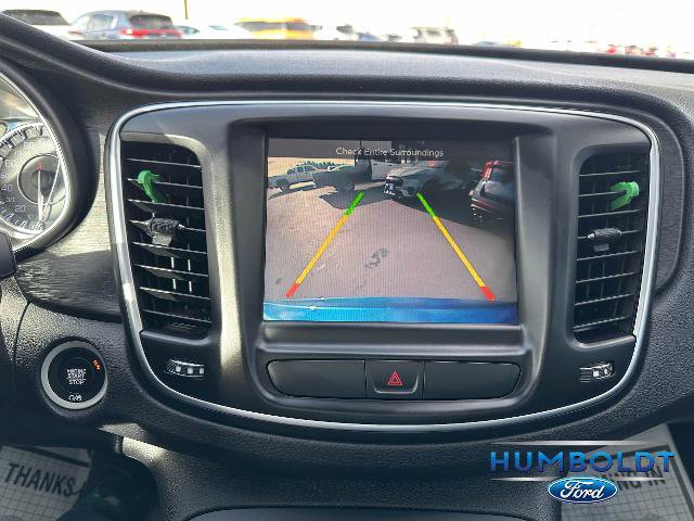 Used 2017 Chrysler 200 Limited Platinum w/ Comfort & Convenience Group image 23