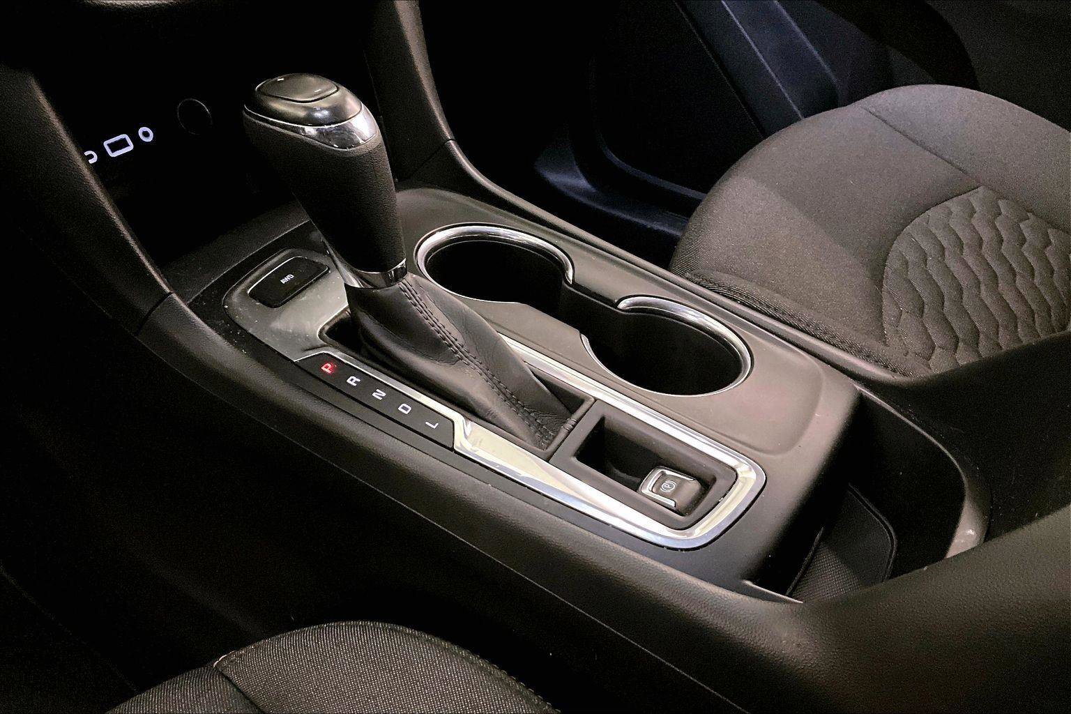 Used 2020 Chevrolet Equinox LT image 16