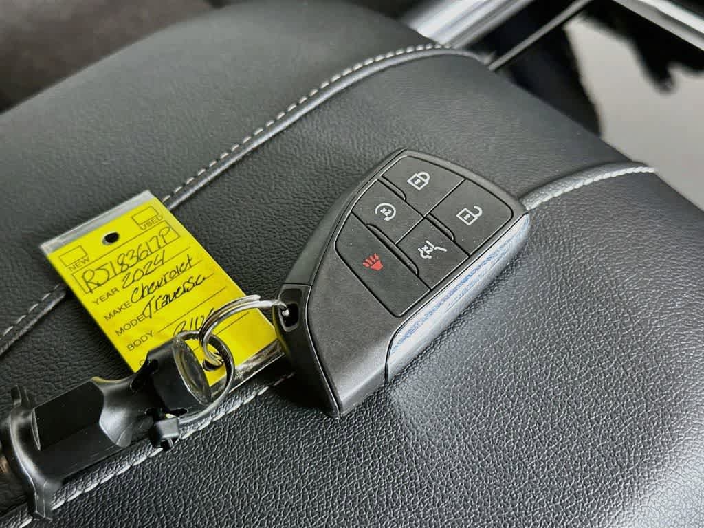 Used 2024 Chevrolet Traverse LT AWD/4WD image 22