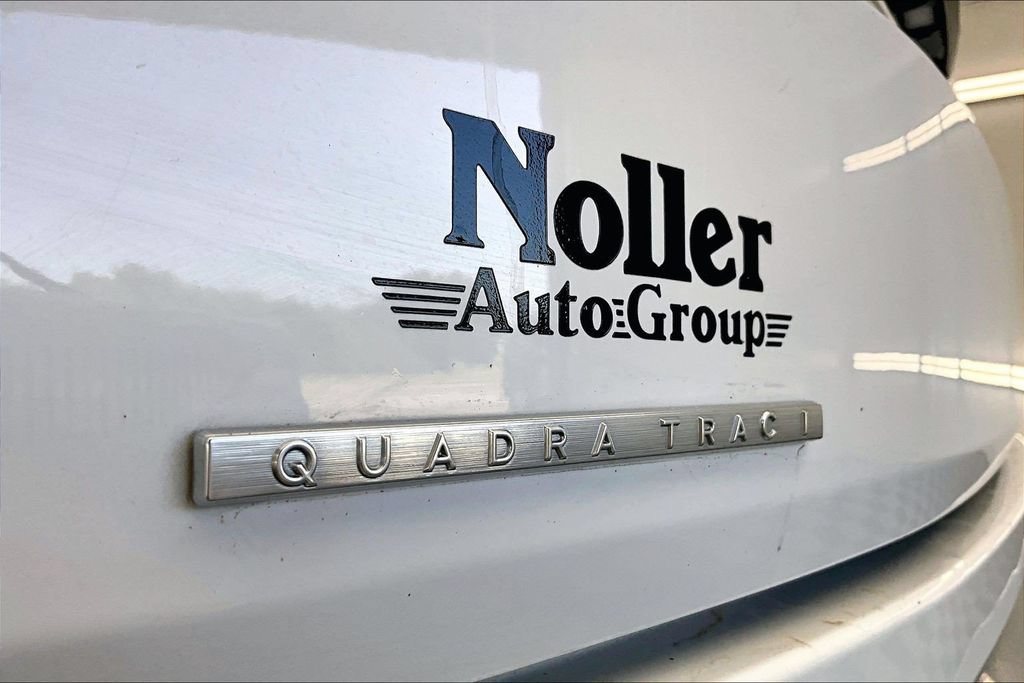 Used 2022 Jeep Wagoneer Series II AWD/4WD image 8