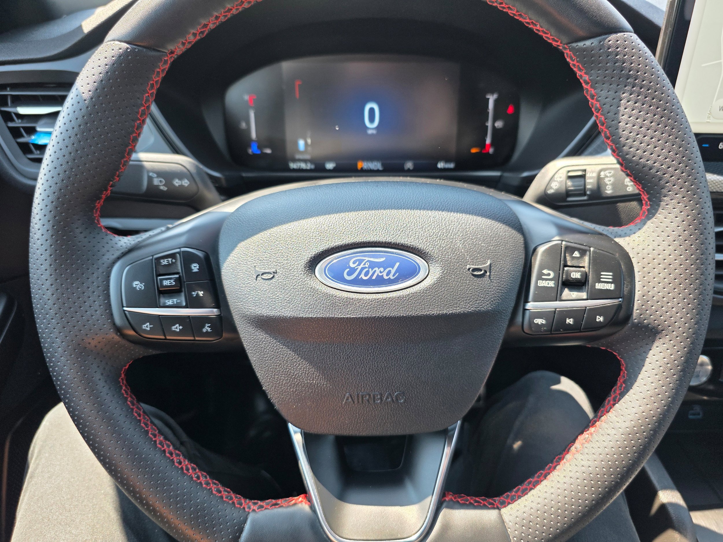 Certified 2023 Ford Escape ST-Line w/ Tech Pack #1 AWD/4WD image 14