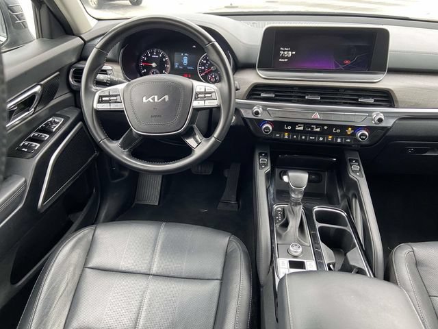 Used 2022 Kia Telluride EX w/ EX Premium Package FWD image 14