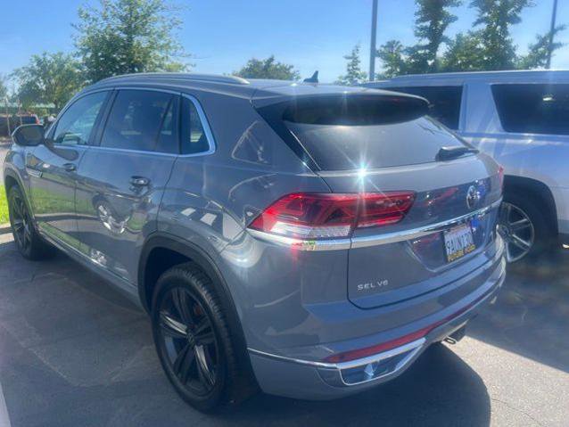 Used 2022 Volkswagen Atlas Cross Sport SEL R-Line AWD/4WD image 11