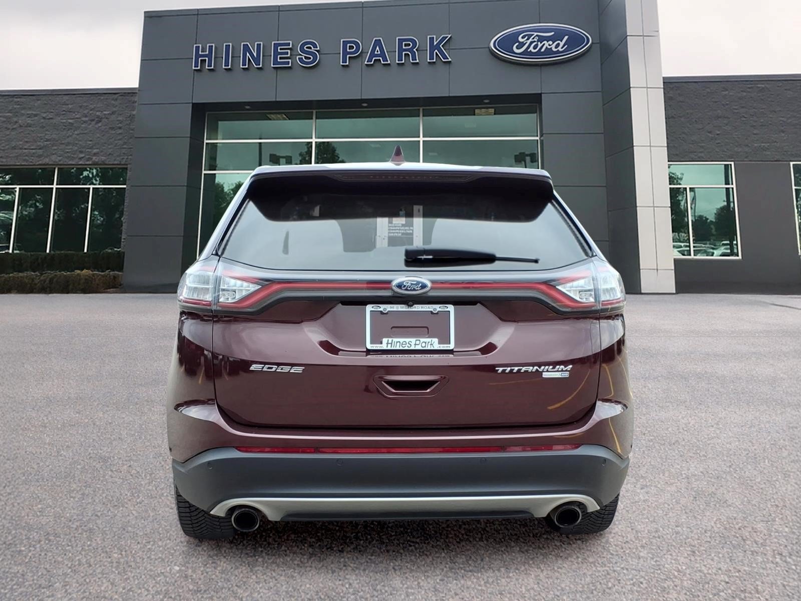 Certified 2018 Ford Edge Titanium w/ Equipment Group 302A AWD/4WD image 6