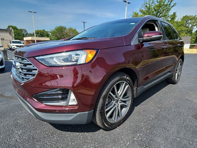 Certified 2020 Ford Edge Titanium AWD/4WD image 3
