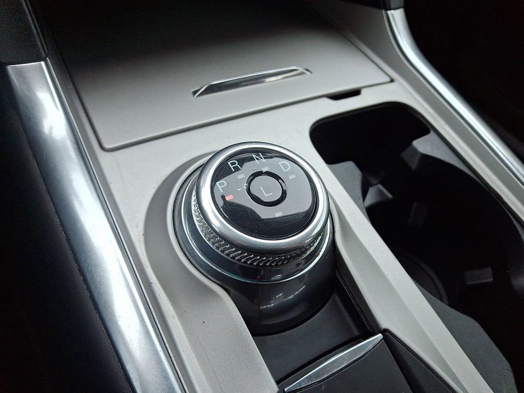 Certified 2023 Ford Explorer XLT w/ Equipment Group 202A AWD/4WD image 16