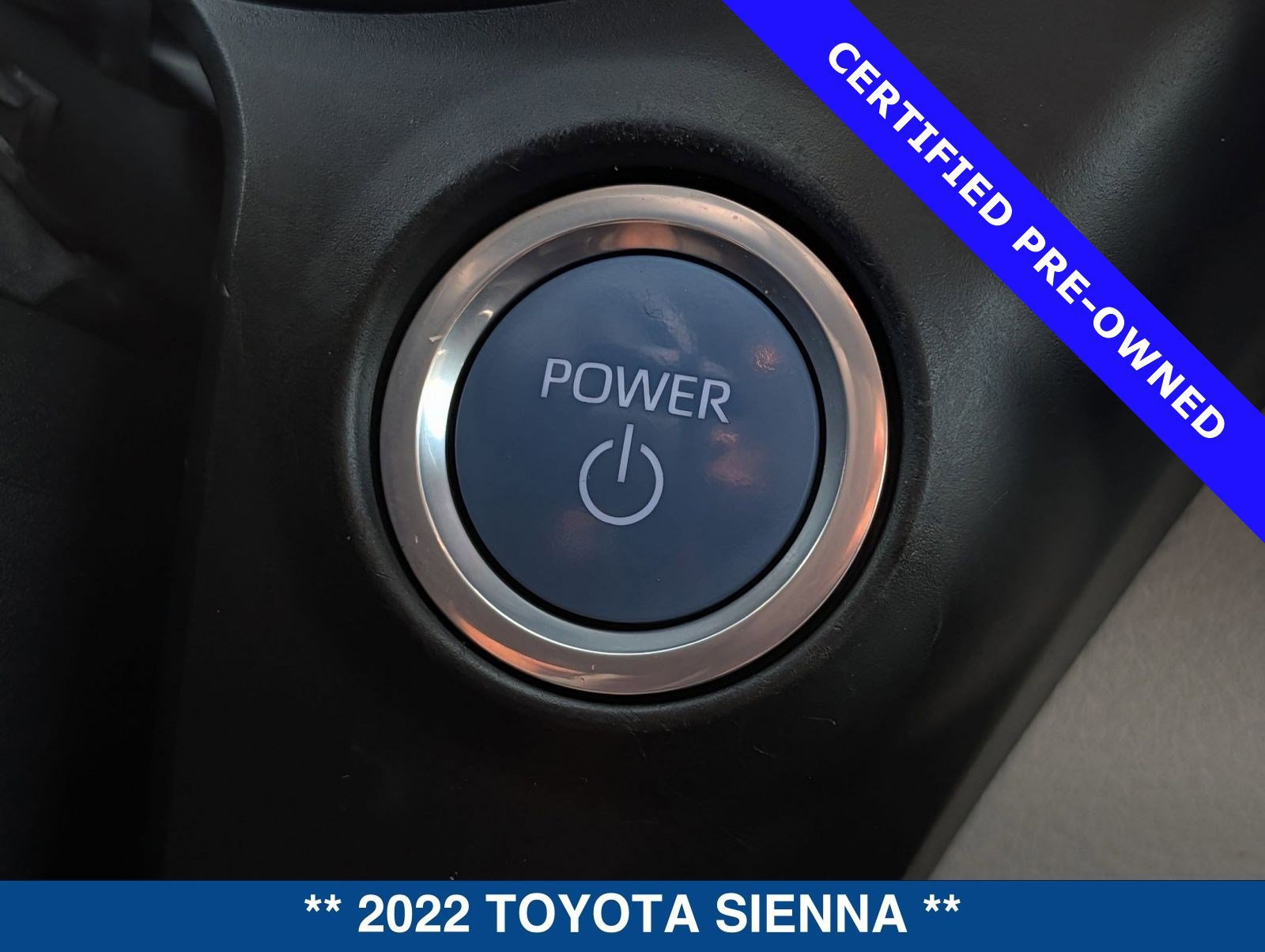 Used 2022 Toyota Sienna LE image 31