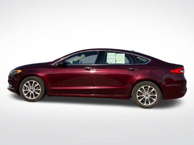 Certified 2017 Ford Fusion SE w/ Fusion SE Technology Package FWD image 2
