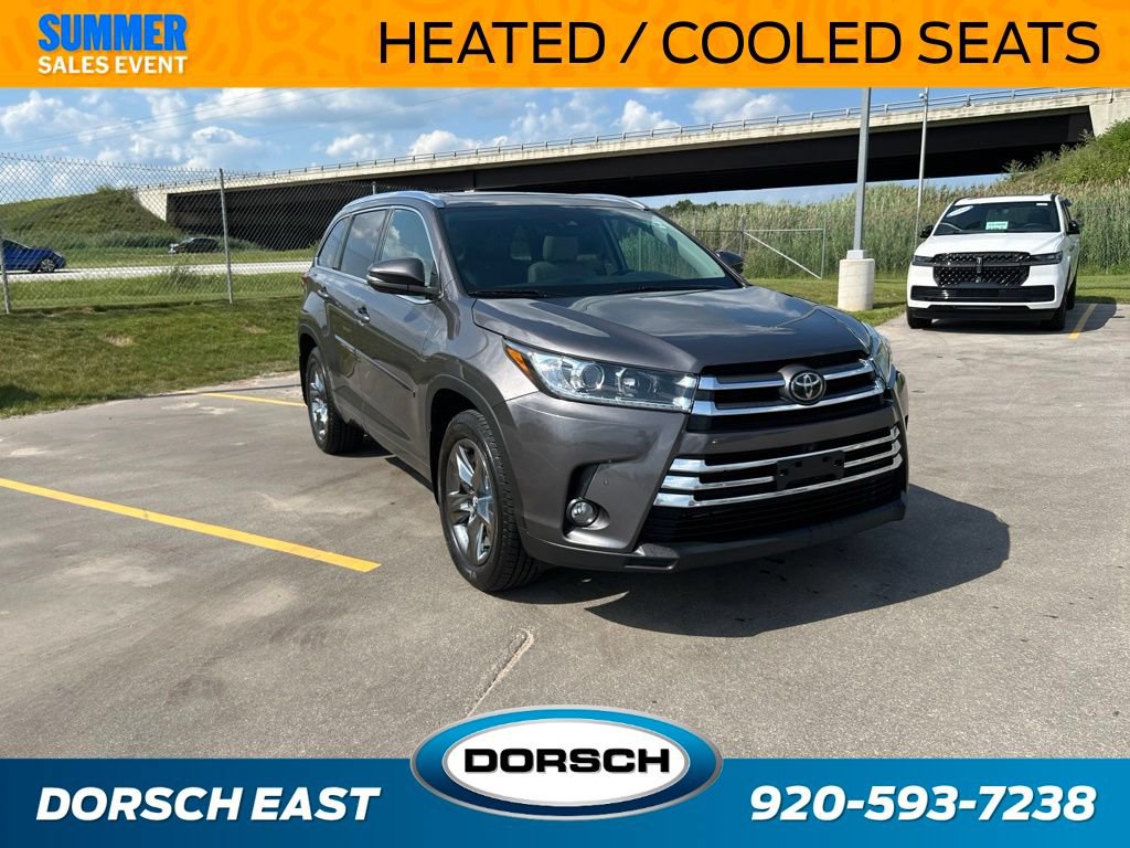 Used 2018 Toyota Highlander Limited Platinum AWD/4WD image 4