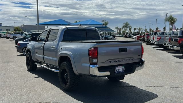 Used 2021 Toyota Tacoma SR5 RWD image 5