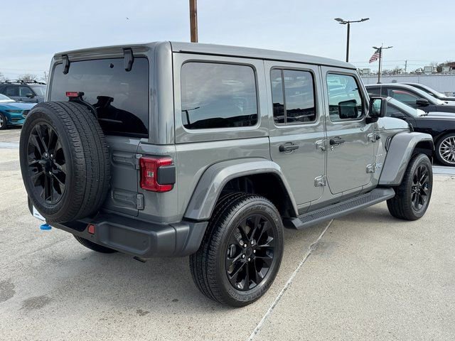 Used 2023 Jeep Wrangler Unlimited Sahara w/ Cold Weather Group image 5