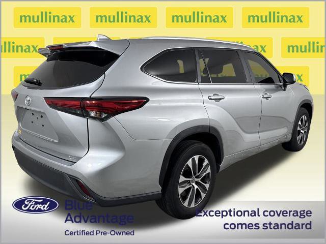 Used 2023 Toyota Highlander L image 4