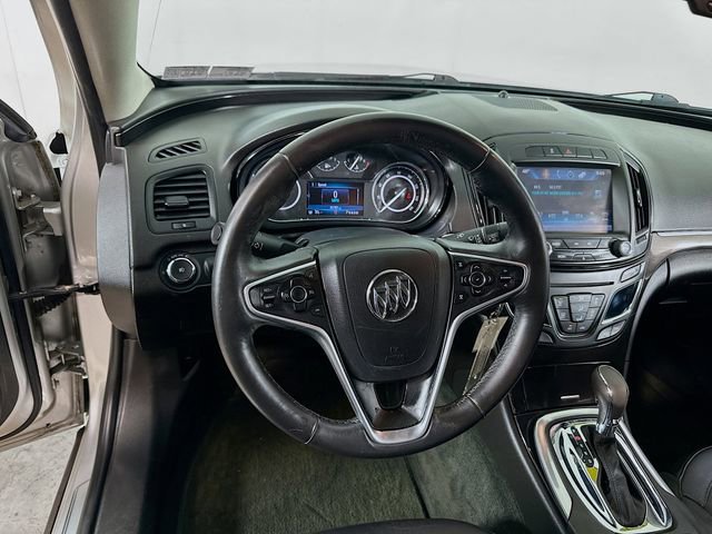 Used 2017 Buick Regal Sport Touring image 18