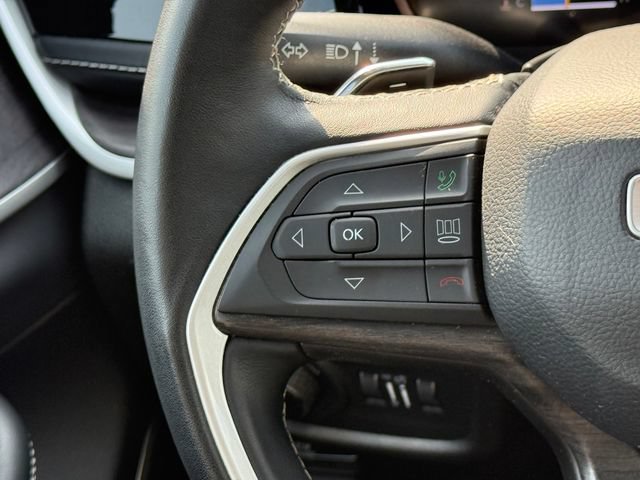 Used 2022 Jeep Grand Cherokee L Limited w/ Black Appearance Package AWD/4WD image 32