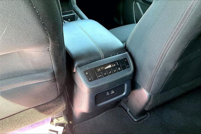 Used 2024 Nissan Pathfinder SV FWD image 34