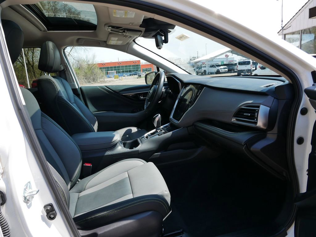 Used 2024 Subaru Outback Onyx Edition AWD/4WD image 8