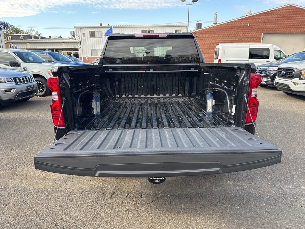 Used 2022 Chevrolet Silverado 1500 LT image 11