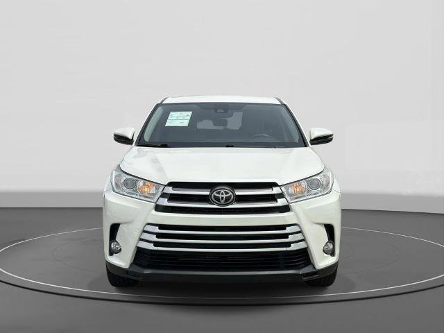 Used 2019 Toyota Highlander Plus FWD image 6