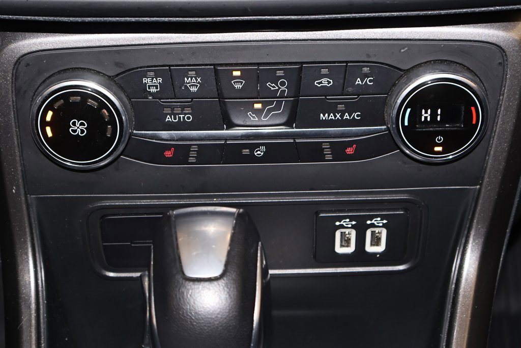 Certified 2022 Ford EcoSport SES w/ Interior Protection Package image 28