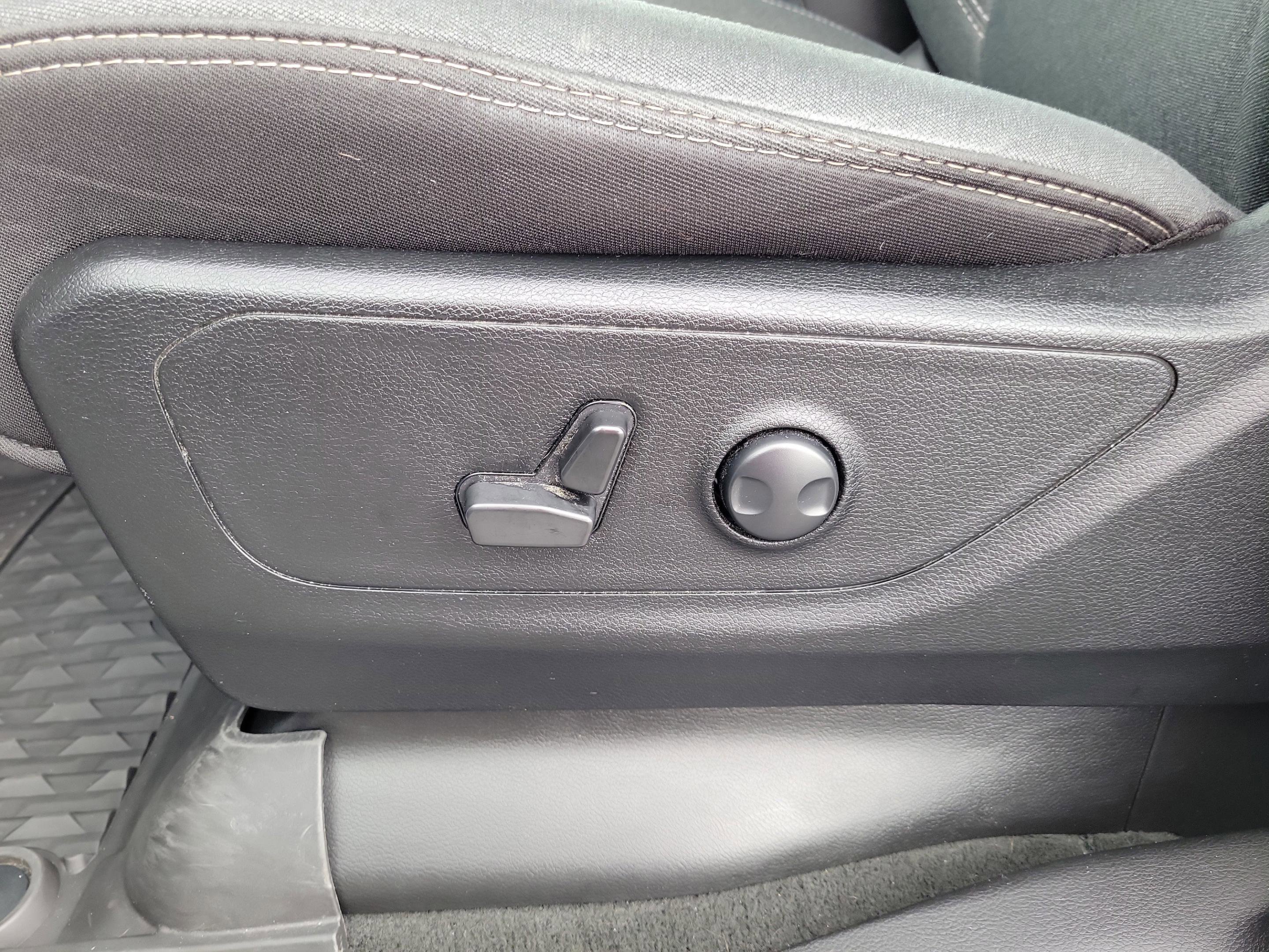 Used 2023 RAM 1500 Big Horn AWD/4WD image 15