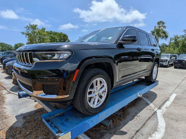 Used 2025 Jeep Grand Cherokee L Laredo AWD/4WD image 7