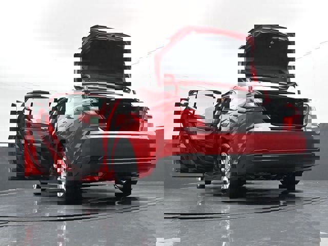 Used 2025 Toyota Camry LE FWD image 46