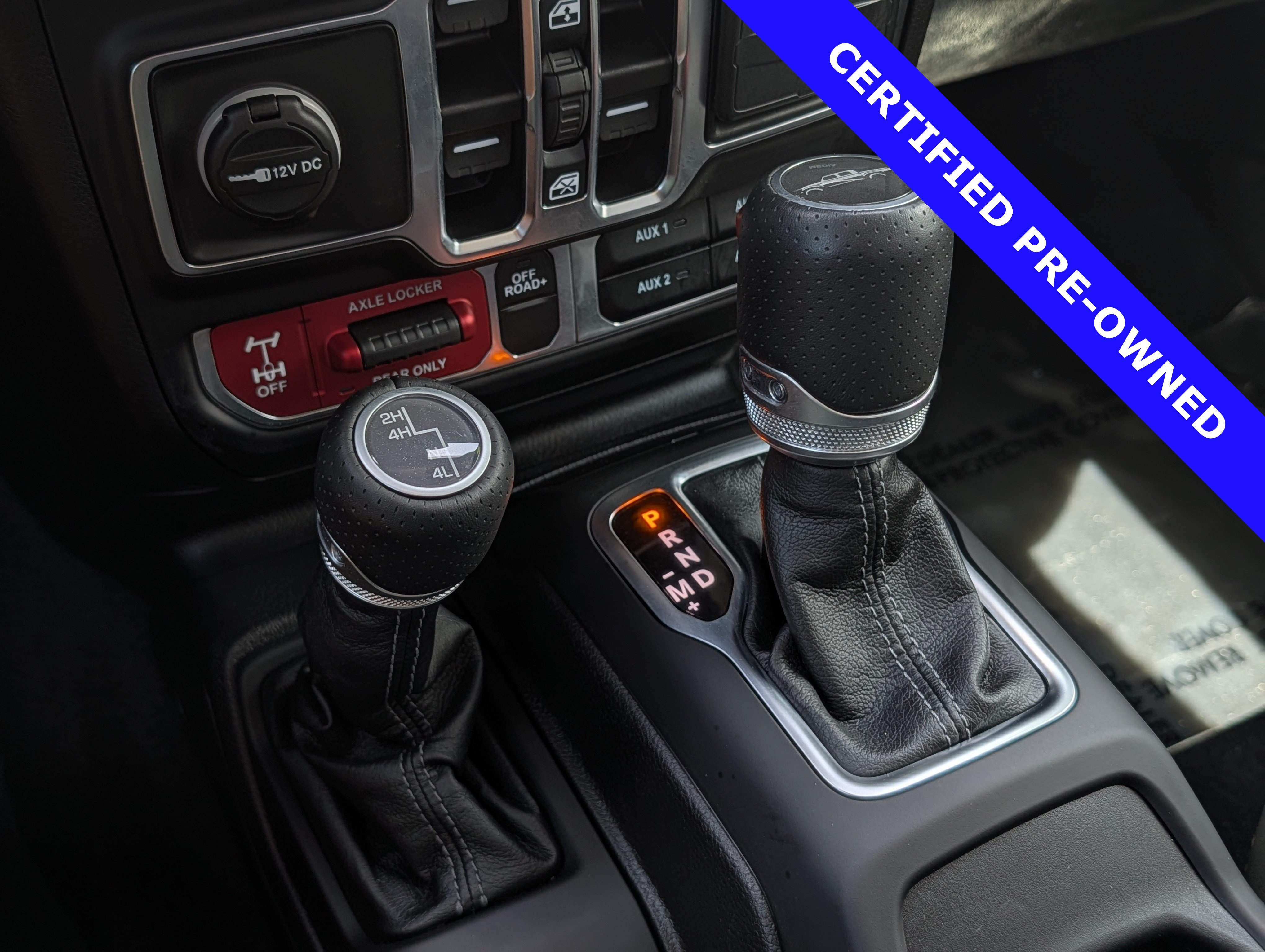 Used 2025 Jeep Gladiator Mojave w/ Convenience Group AWD/4WD image 38