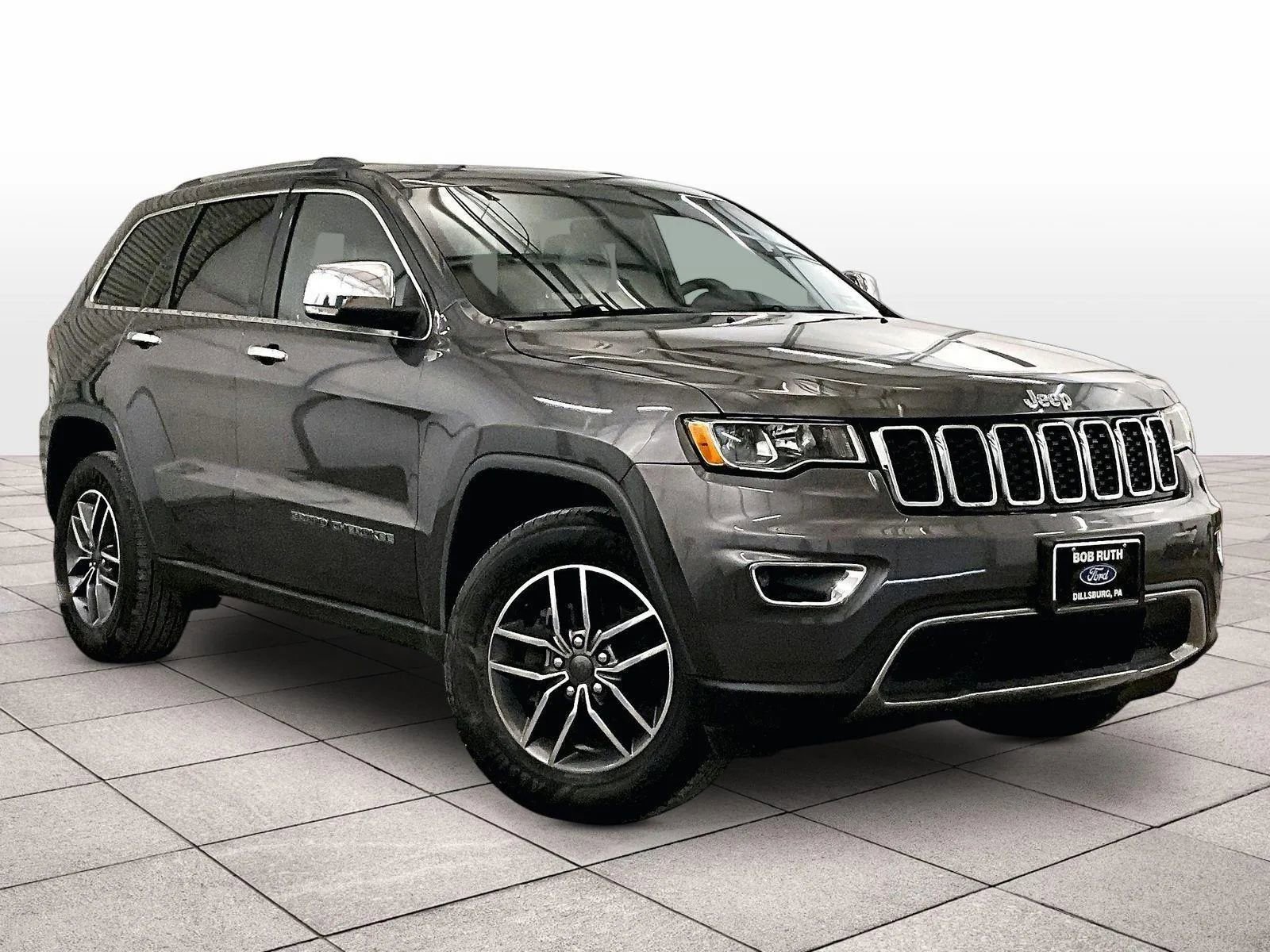 Used 2020 Jeep Grand Cherokee Limited AWD/4WD image 2