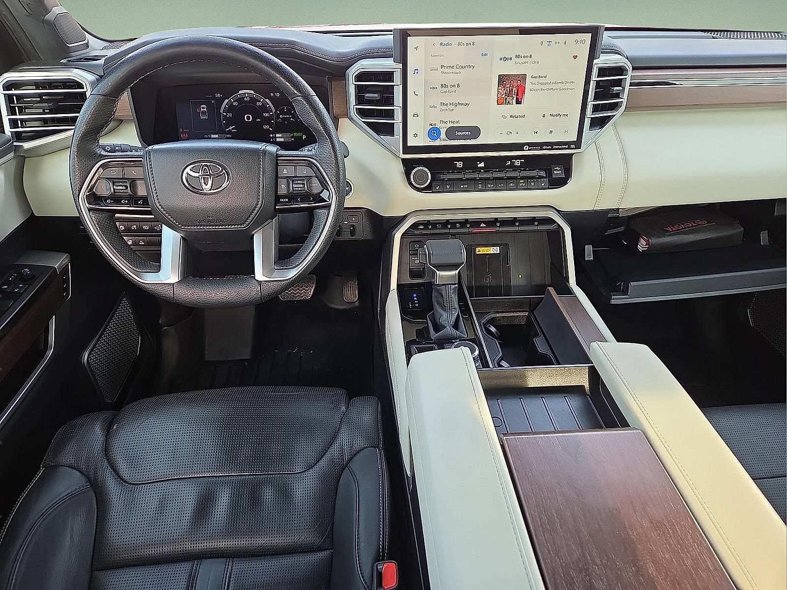 Used 2022 Toyota Tundra Capstone AWD/4WD image 11