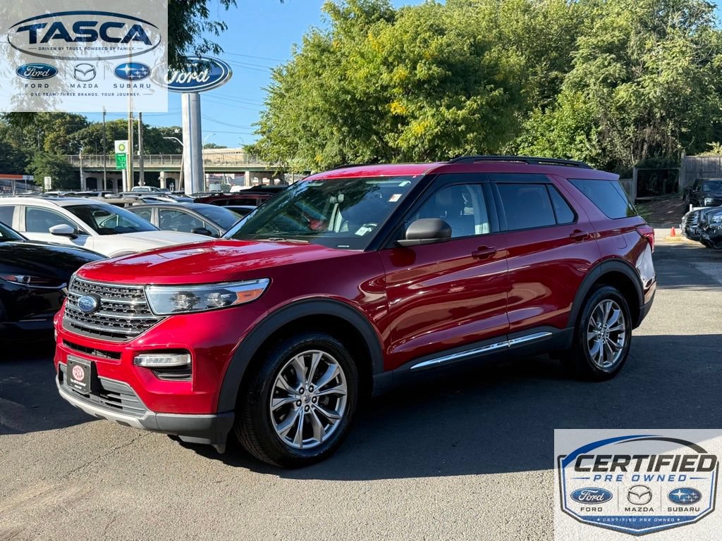 Certified 2022 Ford Explorer XLT w/ Equipment Group 202A AWD/4WD image 1