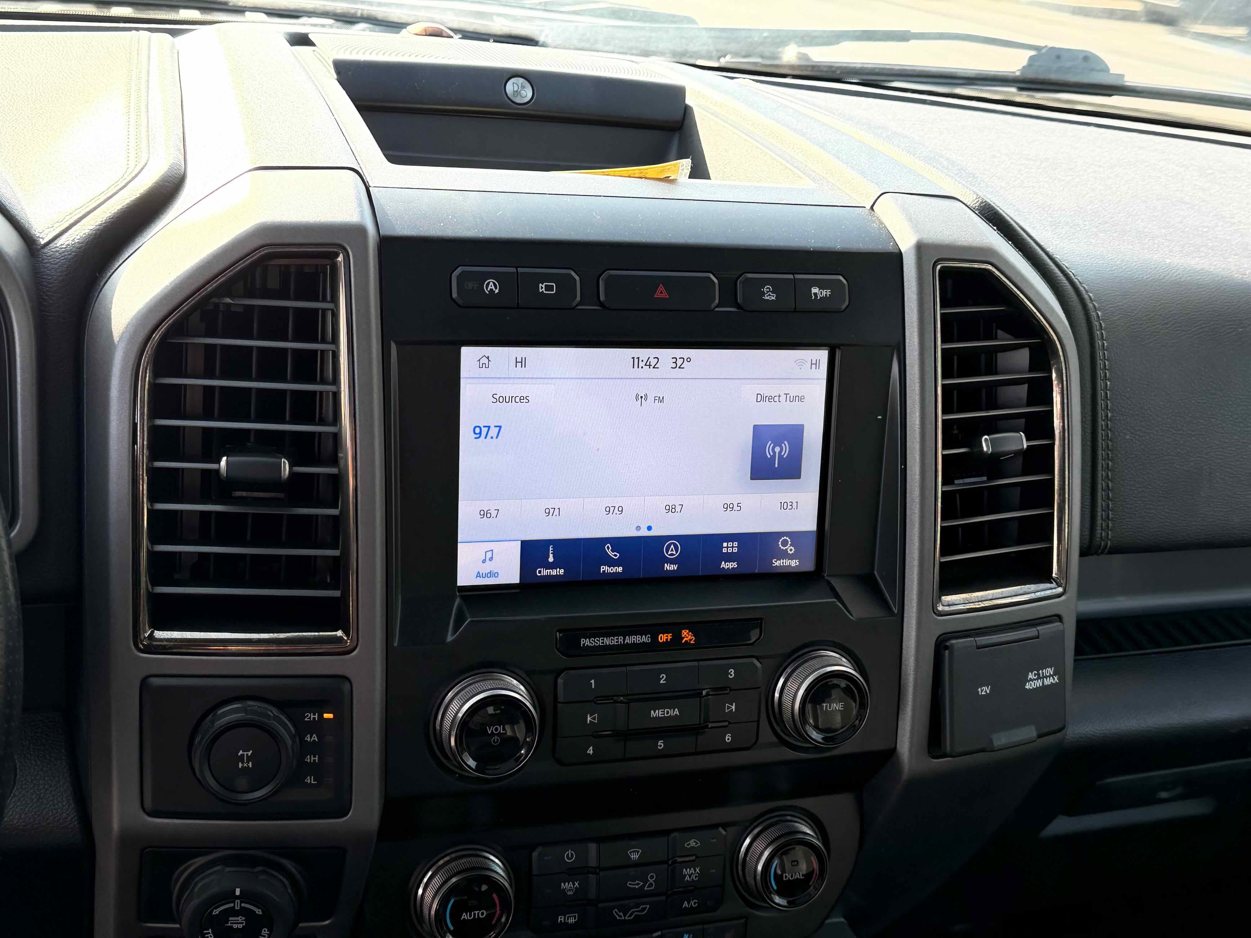 Certified 2020 Ford F150 Raptor w/ Equipment Group 802A Luxury image 21