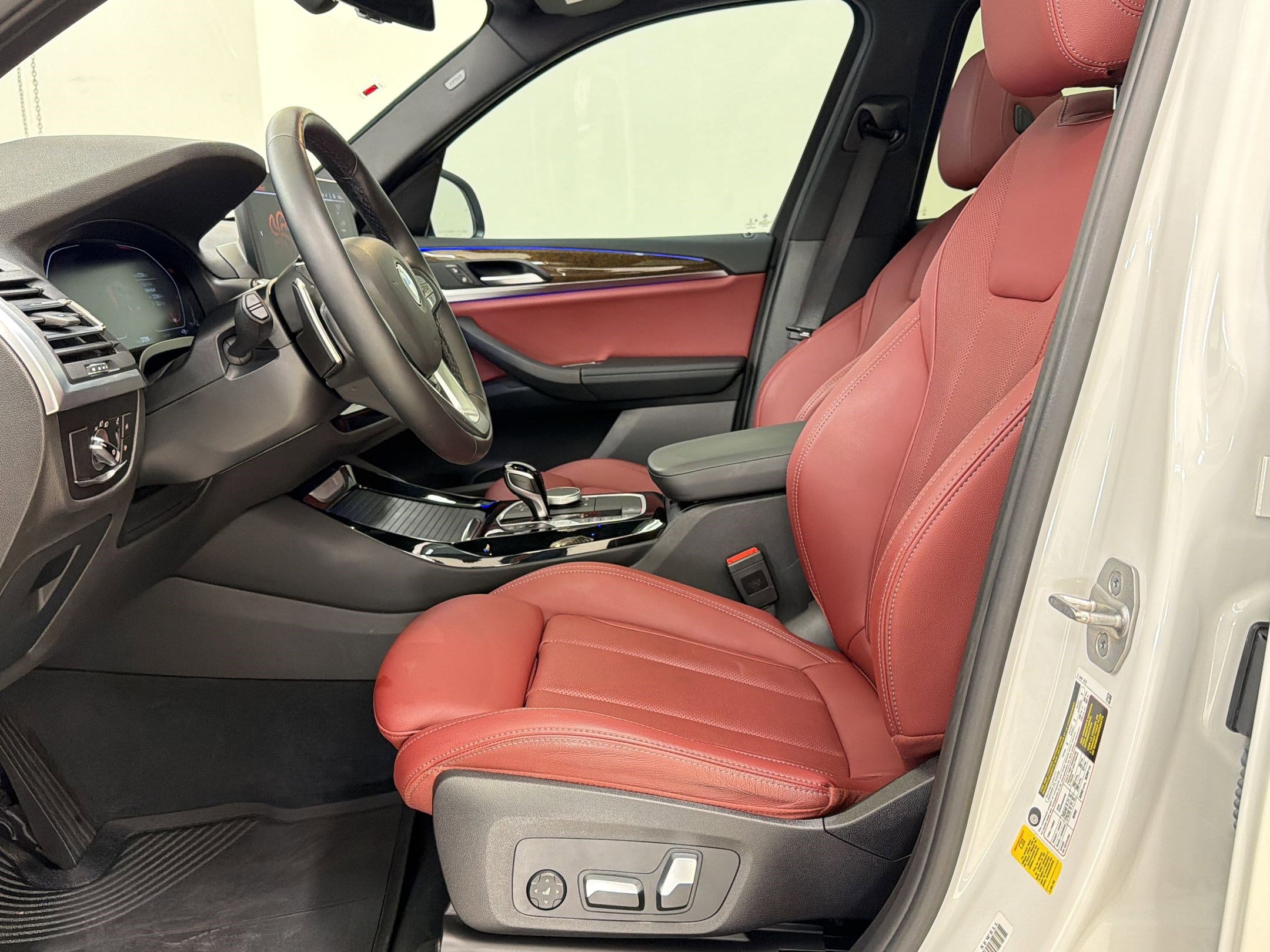 Used 2023 BMW X3 sDrive30i w/ Premium Package image 10