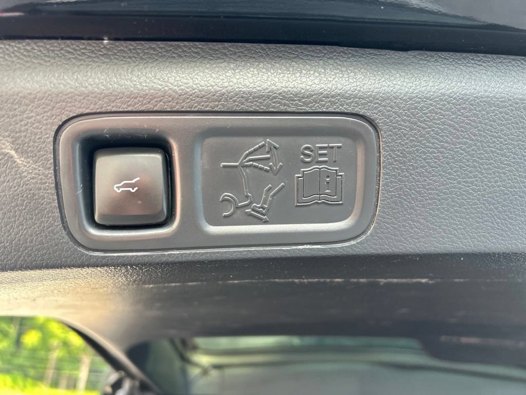 Certified 2022 Ford Expedition Max Platinum AWD/4WD image 12
