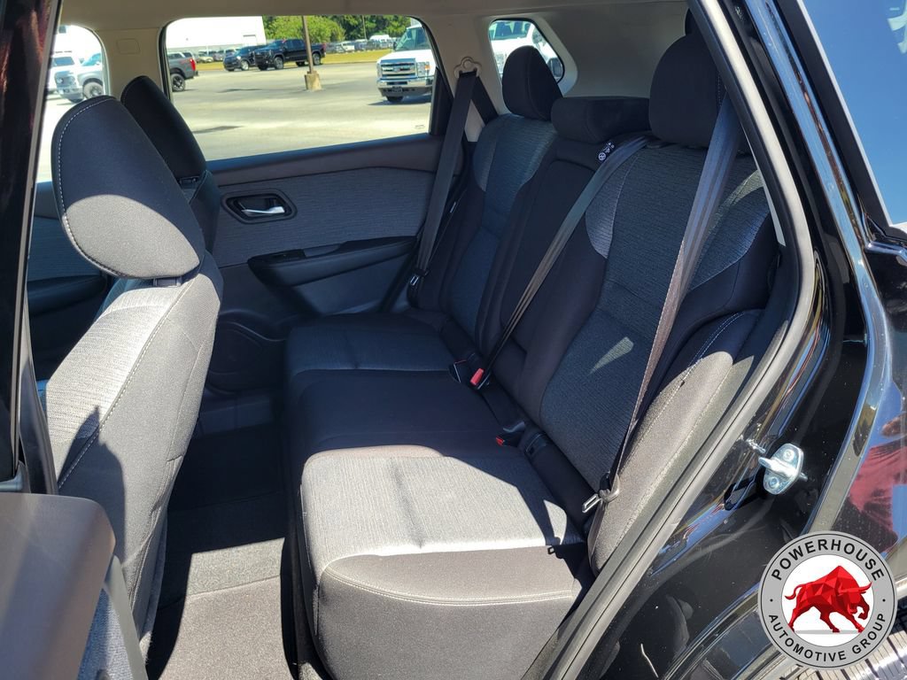 Used 2023 Nissan Rogue SV FWD image 16