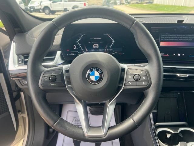 Used 2026 BMW X2 xDrive28i AWD/4WD image 19