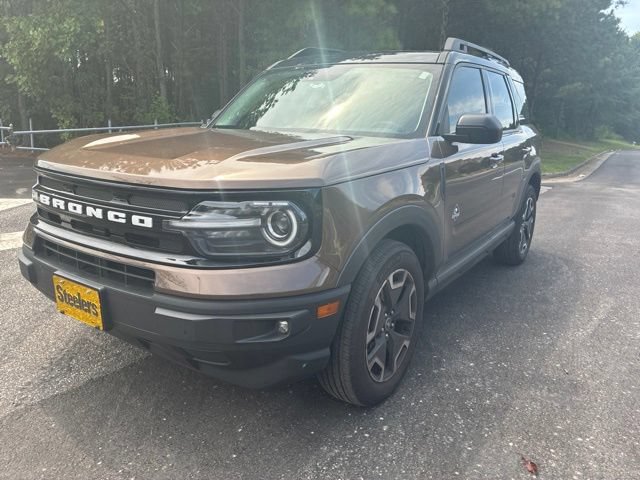 Certified 2022 Ford Bronco Sport Outer Banks w/ Tech Package AWD/4WD image 2