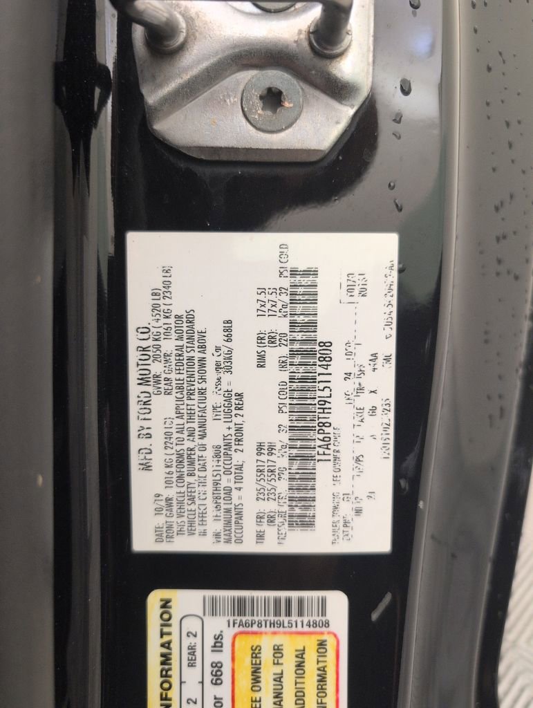 Certified 2020 Ford Mustang Coupe RWD image 39