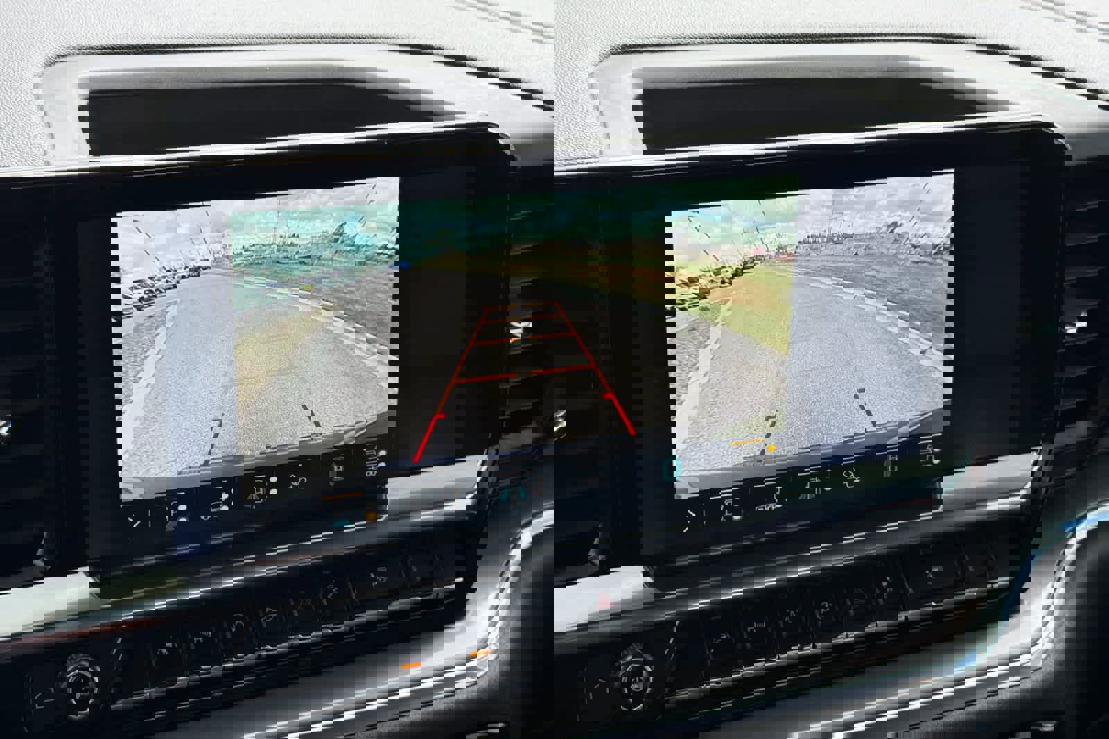 Used 2023 Chevrolet Silverado 1500 High Country w/ Technology Package image 19