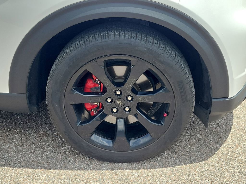 Certified 2022 Ford Explorer ST w/ ST Street Pack image 7