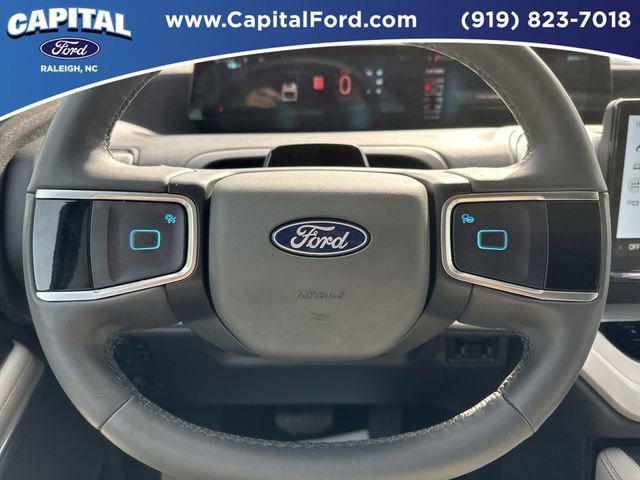 Certified 2025 Ford Expedition Active image 35