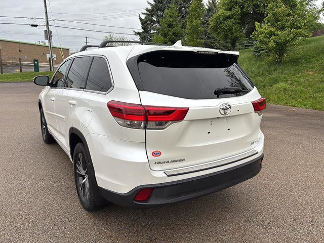 Used 2017 Toyota Highlander Plus w/ Protection Package #3 AWD/4WD image 3