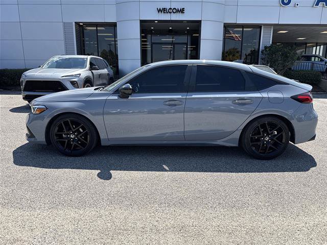 Used 2023 Honda Civic Sport image 2